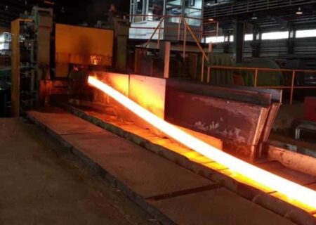جهش تولید در صنعت فولاد نیازمند جلوگیری از خام‌فروشی است