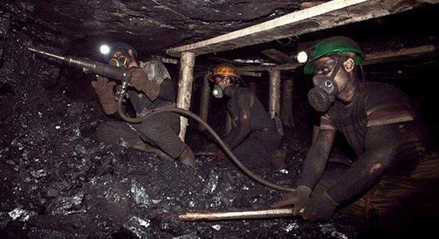 معادن زغال‌سنگ نیازمند حمایت دولت در شرایط آسیب کرونا هستند/ ایجاد چالش برای فولادسازان در صورت تعطیلی معادن