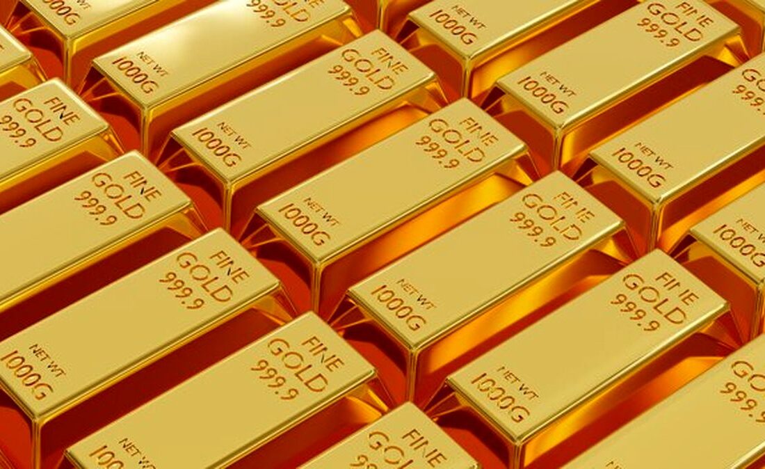 کاهش قیمت طلا هم‌زمان با تقویت ارزش دلار
