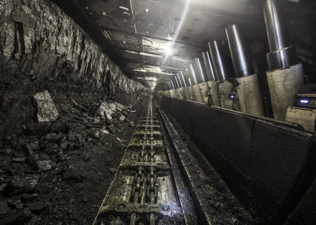 زیان و رکود صنعت زغال‌سنگ با قیمت‌گذاری دستوری