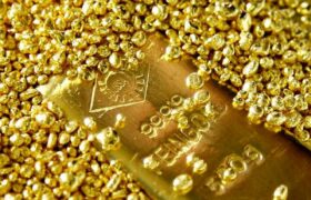طلای جهانی همچنان در اوج
