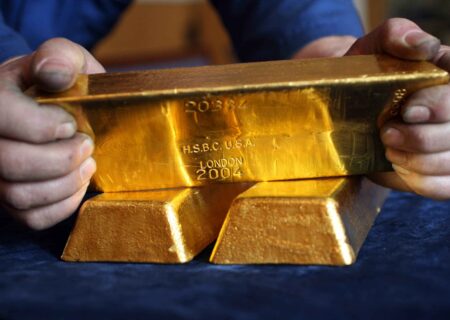 طلای جهانی با کاهش قیمت دلار هم صعودی نشد