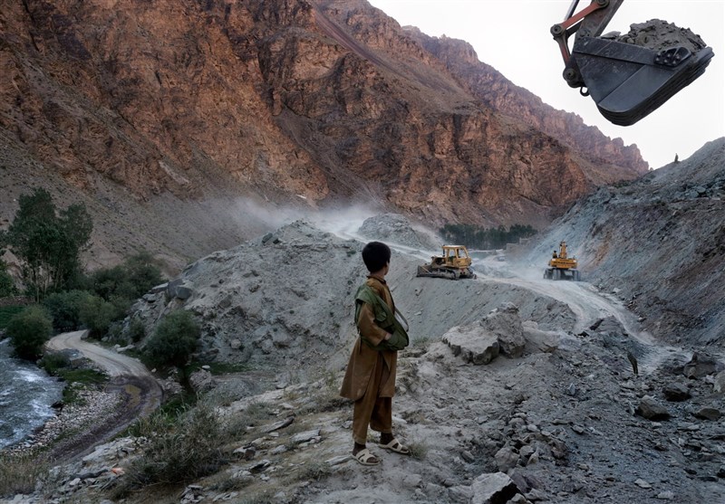 واگذاری استخراج معادن در مقابل جاده‌سازی در افغانستان