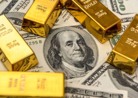 طلا در بازار‌های جهانی می‌درخشد