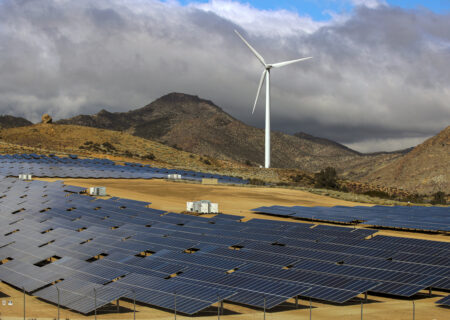 گذار به انرژی‌های تجدیدپذیر و رشد ظرفیت تولید انرژی خورشیدی