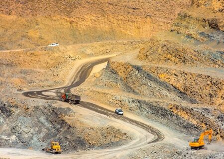 تکمیل صنایع معدنی در استان سمنان