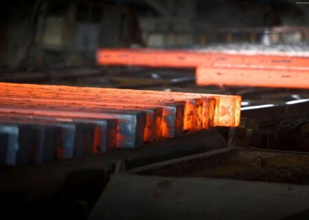 «فخوز»، بزرگ‌ترین تامین‌کننده نیاز کشور به شمش فولادی