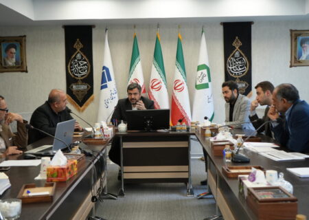 جلسه ارزیابی عملکرد سه ماهه ابتدایی ۱۴۰۲ شرکت ذوب آهن اصفهان برگزار شد