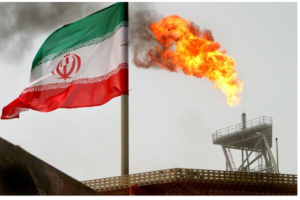 افزایش ۴۳ درصدی درآمدهای نفتی ایران در سال ۱۴۰۱