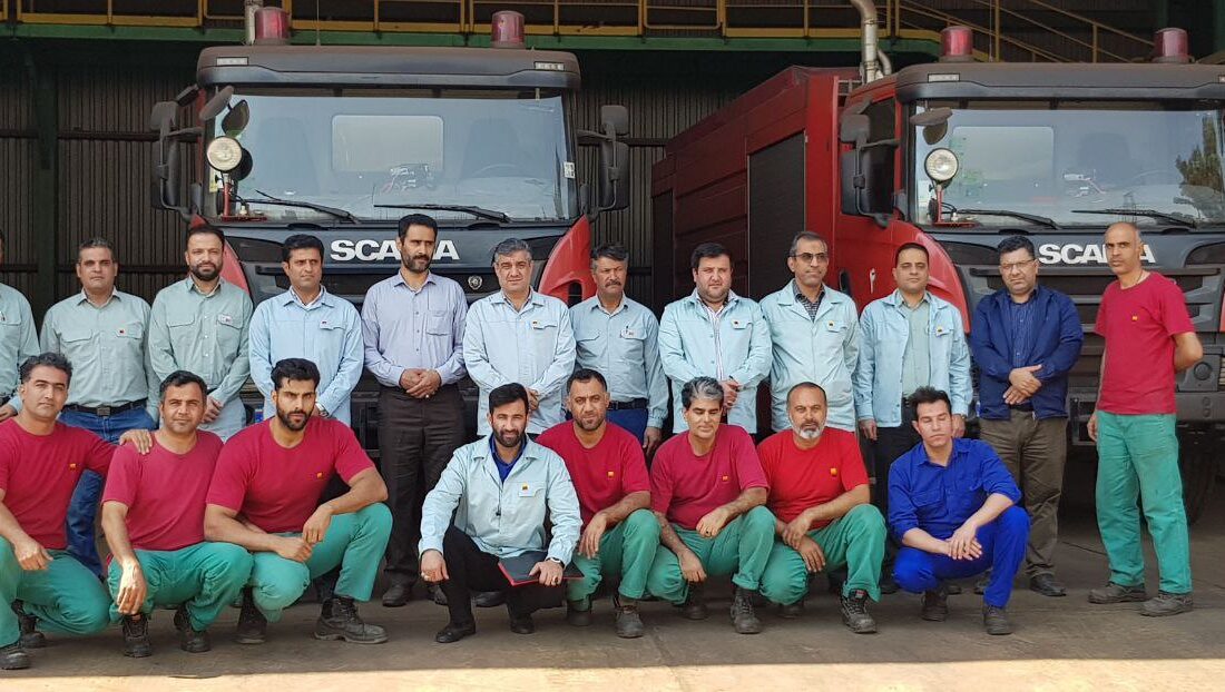 دیدار معاون منابع انسانی و امور اجتماعی با کارکنان آتش‌نشان فولاد خوزستان