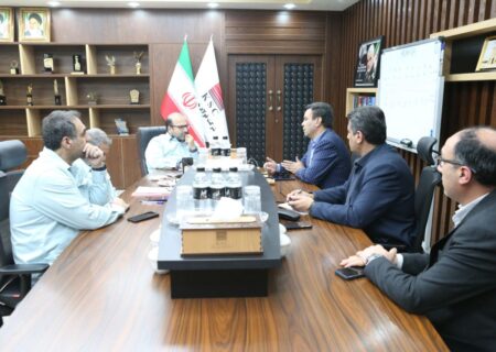 دیدار مدیرعامل شرکت فولاد خوزستان با مدیر امور شعب بانک صادرات خوزستان