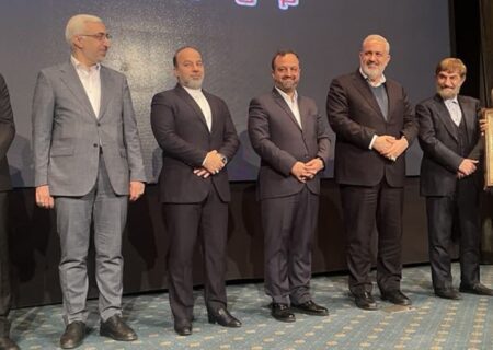 فولاد مبارکه در بیست و ششمین همایش شرکت‌های برتر ایران (IMI-100) خوش درخشید