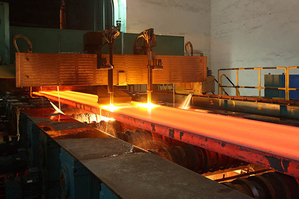 تولید نخستین تختال فولاد سفیددشت با تکنولوژی بومی