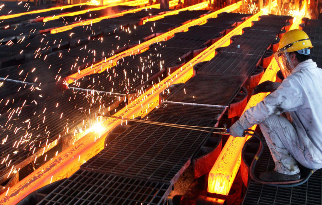 تولید فولاد میانی و آهن اسفنجی در کشور افزایش یافت