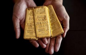 رشد قیمت طلا در بازارهای جهانی متوقف شد