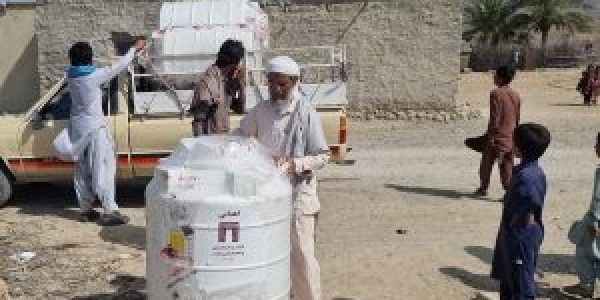 کمک‌رسانی هلدینگ «ومعادن» به مردم محروم سیستان و بلوچستان در قالب مسئولیت اجتماعی