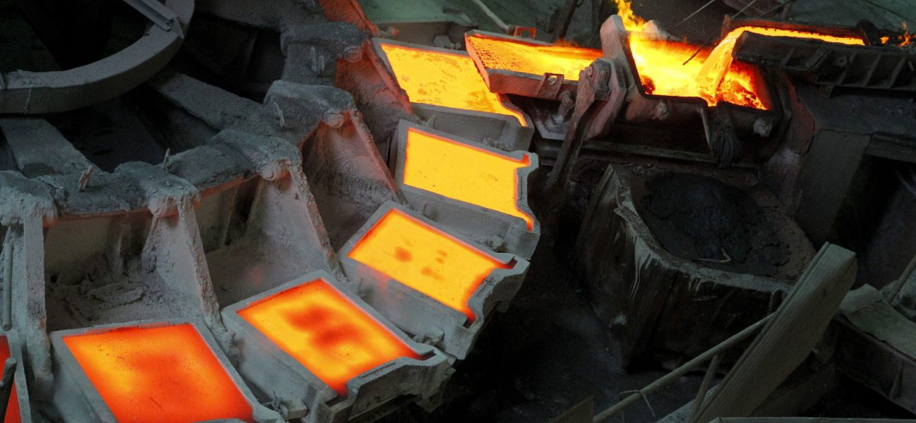 FILE PHOTO: The cathode manufacturing process is pictured inside a plant at the copper smelter of Codelco Ventanas in Ventanas city, Chile.  January 7, 2015. REUTERS/Rodrigo Garrido