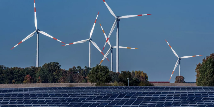 تولید انرژی نیروگاه‌های تجدیدپذیر رشد یافت