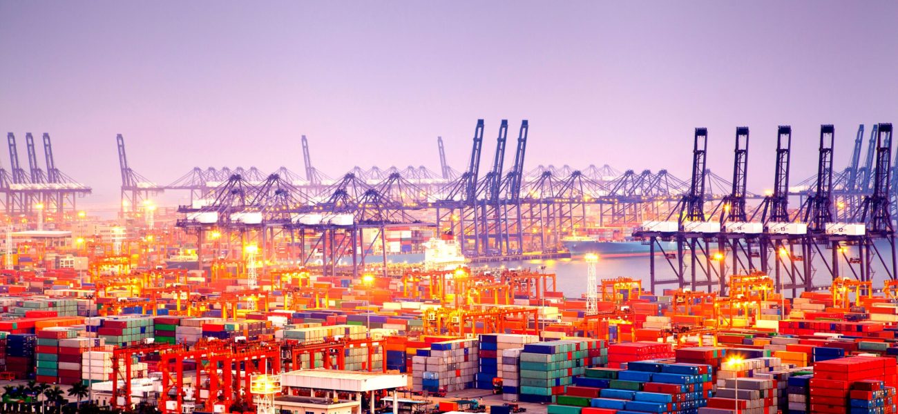 واردات کالاهای استراتژیک به چین صورت می‌گیرد